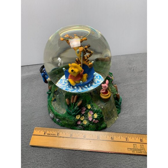 Disney Winnie The Pooh Musical Snow Globe Rotate Playing "Rain Came Down" Song 1 - Picture 7 of 9